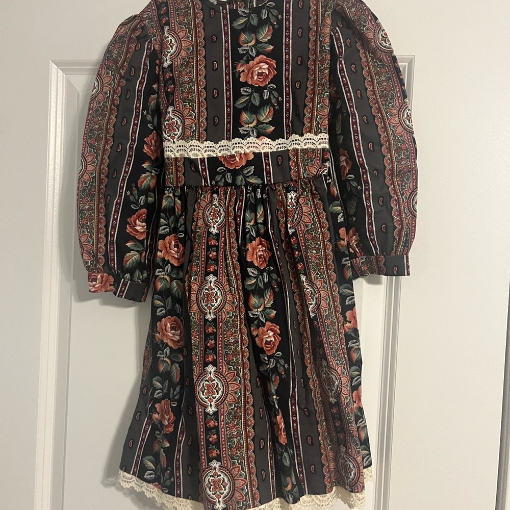 Floral Patterned Kids Dress with Lace Trim